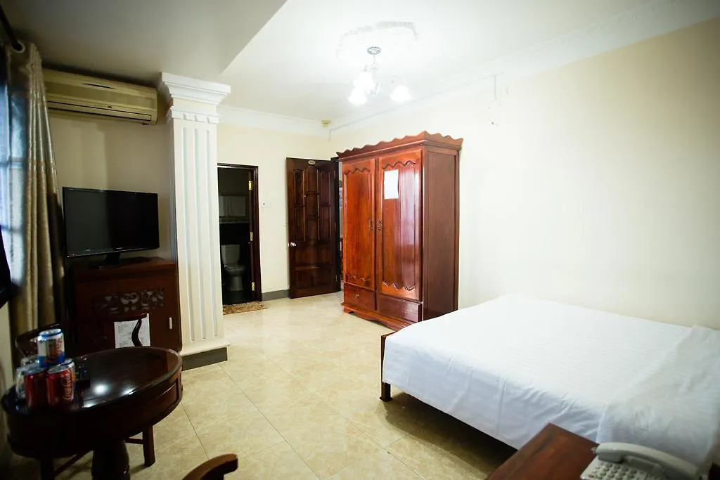 Boton Hotel Nha Trang 2*,
